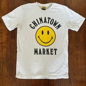 Chinatown Market Smiley T-shirt Sz Medium